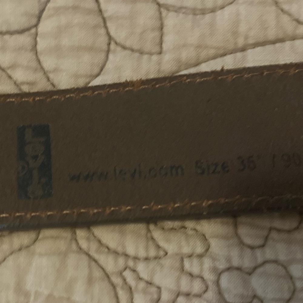 Levi’s Brown Genuine Leather Belt with Silver Buckle, Size 36, (34-38) Like New - Picture 8 of 11